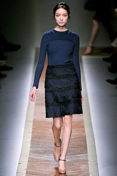 Look 24